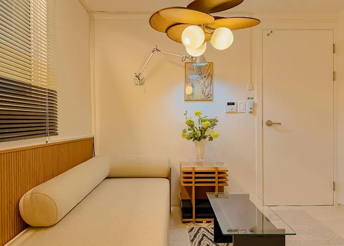 Apartment 10 Minutes From Hongdae, 10 Minutes From Gongdeok Station, Itaewon, Haebangchon, Family Accommodation, 명동 *
