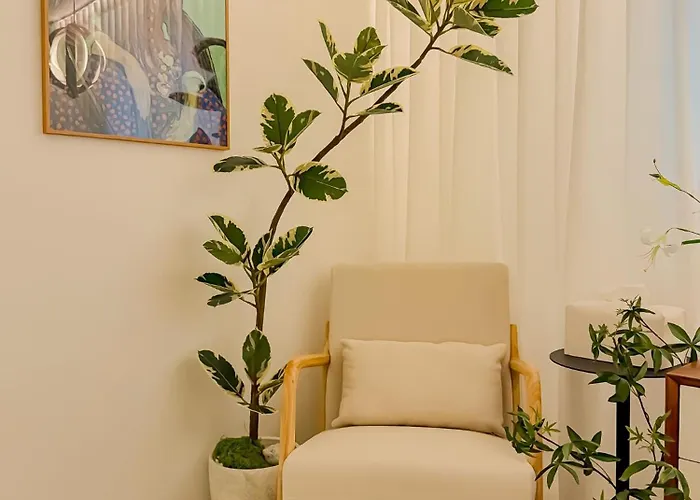 10 Minutes From Hongdae, 10 Minutes From Gongdeok Station, Itaewon, Haebangchon, Family Accommodation, 명동 Apartment Seoul