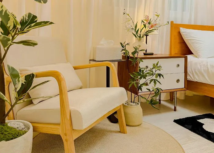 10 Minutes From Hongdae, 10 Minutes From Gongdeok Station, Itaewon, Haebangchon, Family Accommodation, 명동 *